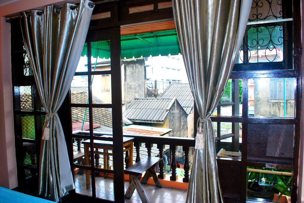 Pailin Guest House Bangkok Esterno foto
