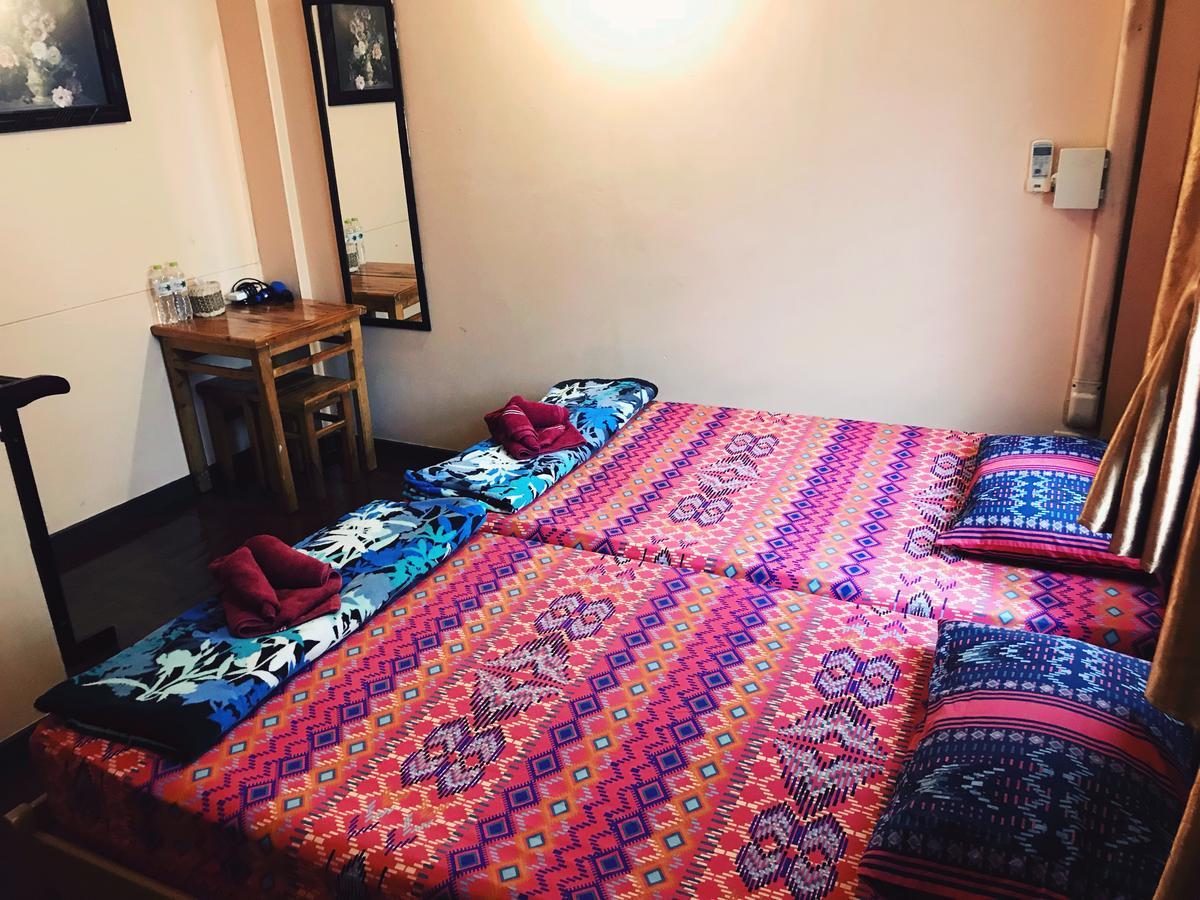 Pailin Guest House Bangkok Esterno foto