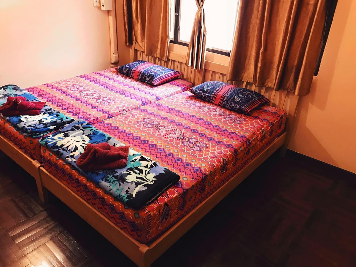 Pailin Guest House Bangkok Esterno foto